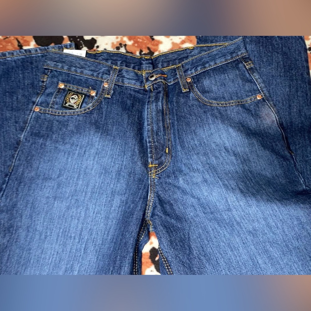 Men’s Cinch Black labels
